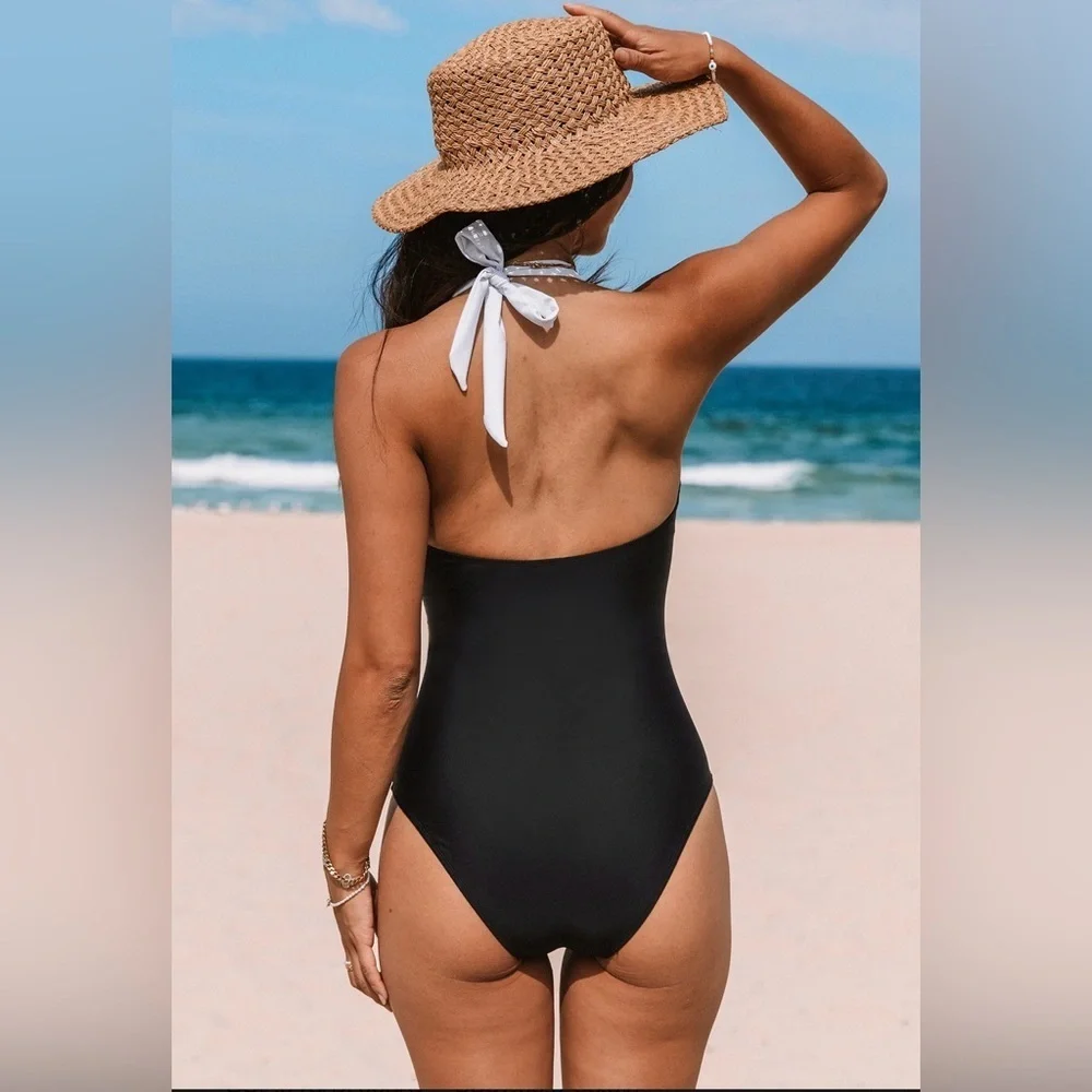 Cupshe Black and White One-Piece Swimsuit NWTs Size Medium - Picture 2 of 8